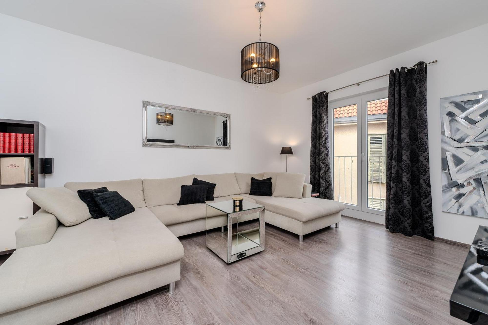 Zadar Center Apartment Verdi,Big & Cosy Экстерьер фото